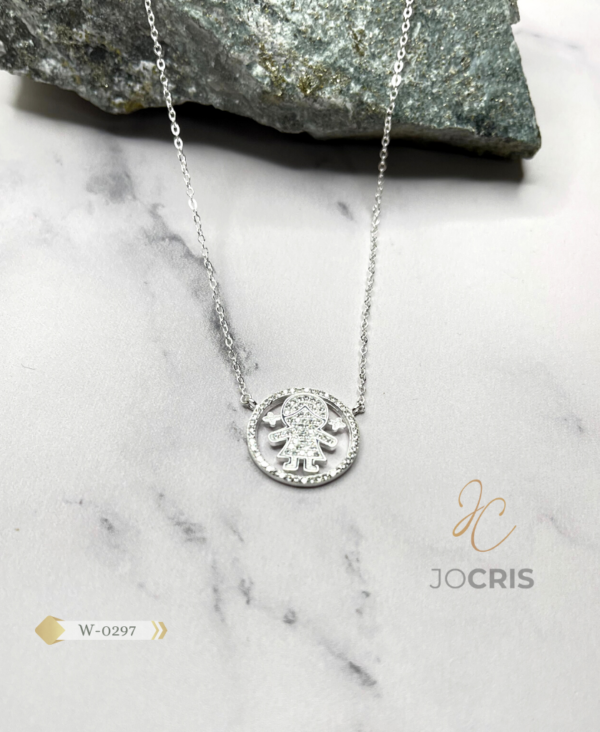 COLLAR NIÑA CON CIRCONES EN CIRCULO 45CM